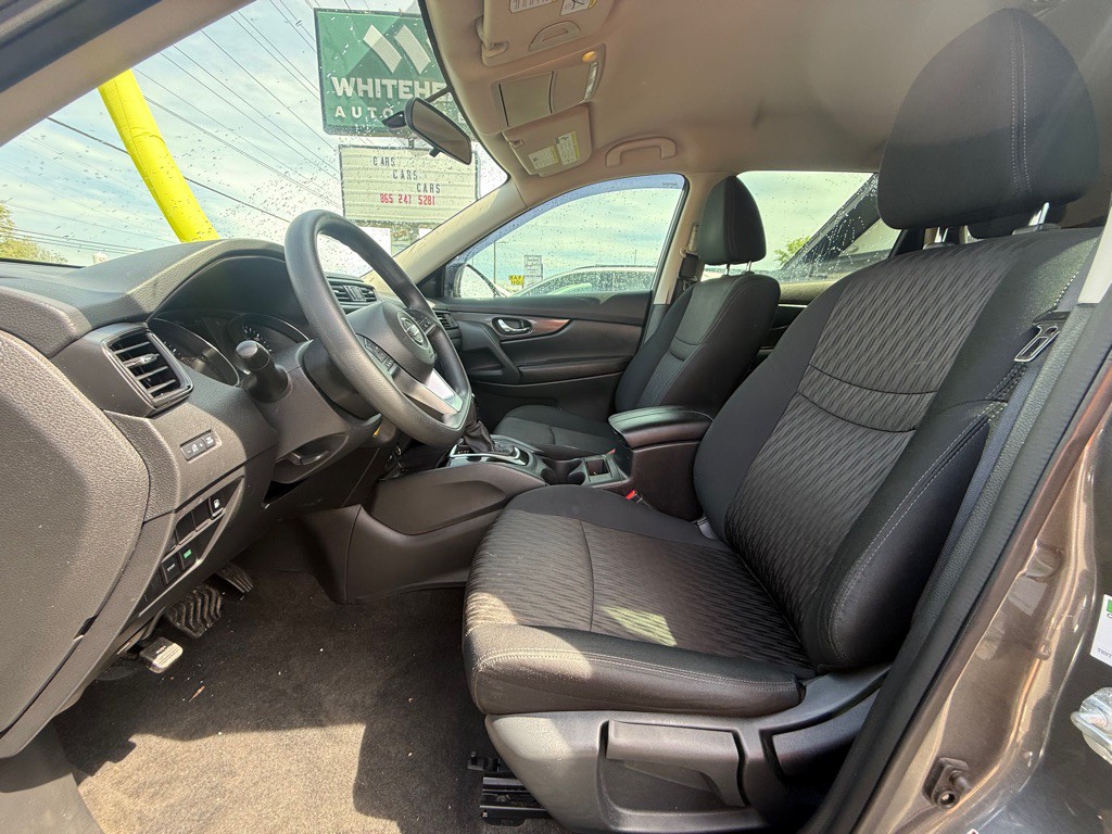 2018 Nissan Rogue Image 10