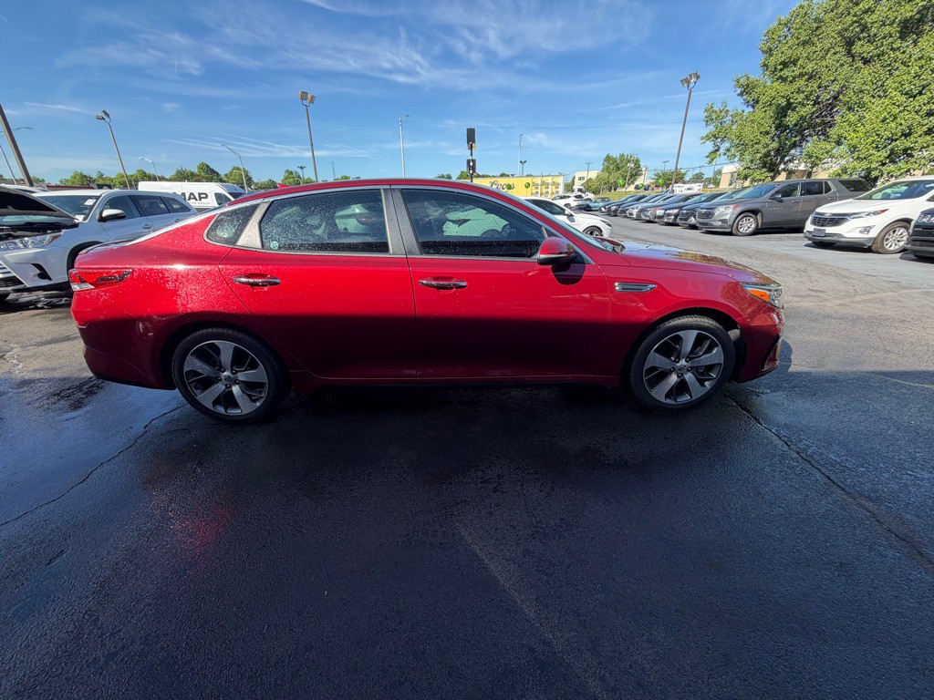 2020 Kia Optima Image 2