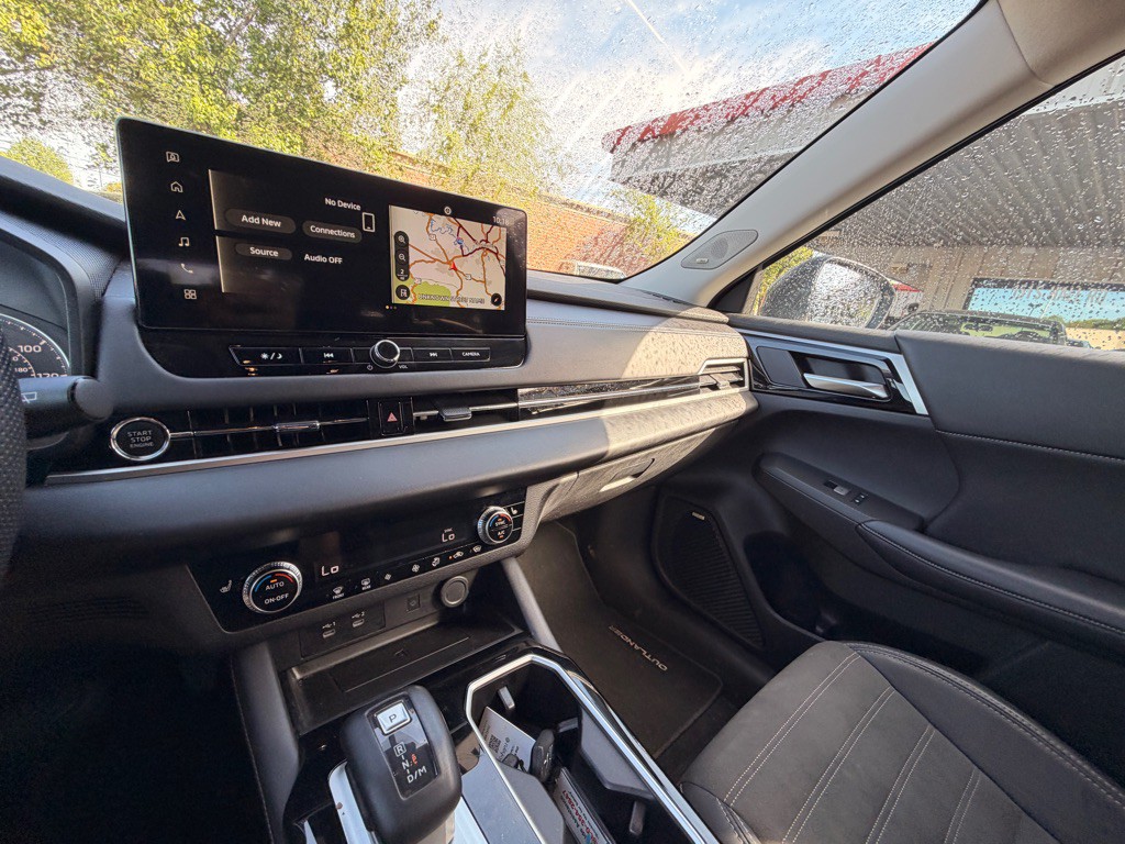 2025 Mitsubishi Outlander Image 11