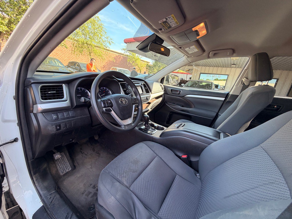 2019 Toyota Highlander Image 10