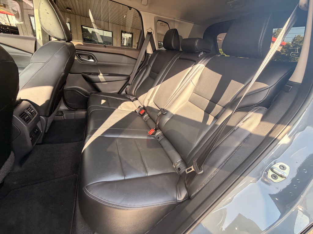 2023 Nissan Rogue Image 6