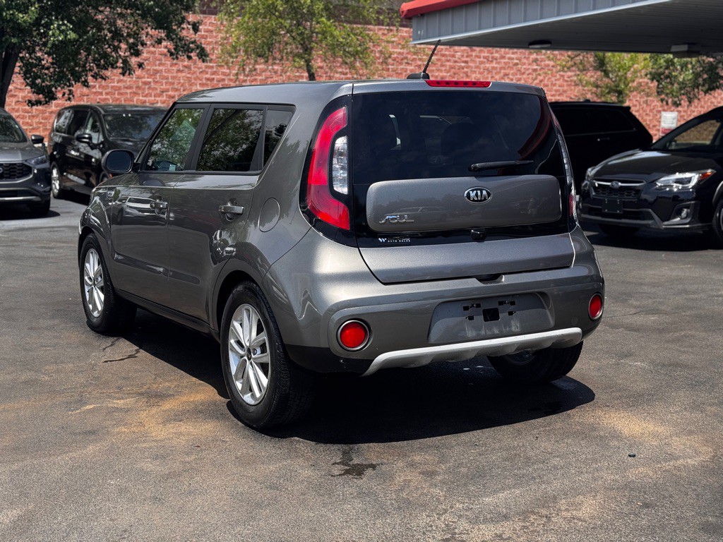 2019 Kia Soul Image 2