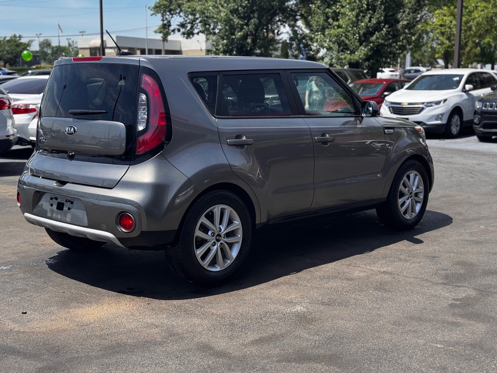 2019 Kia Soul Image 3