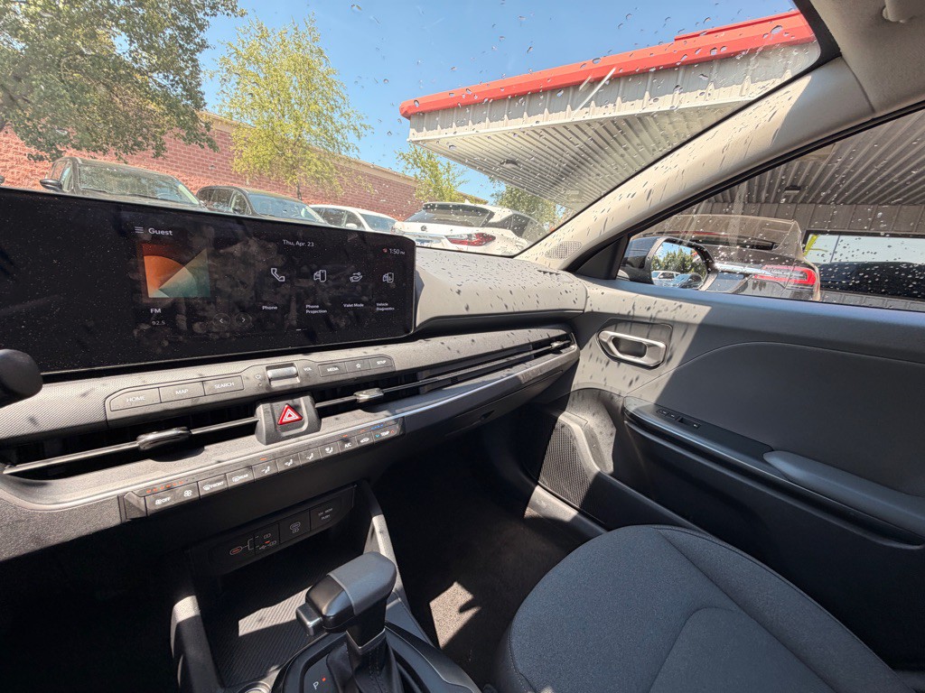 2025 Kia K4 Image 11