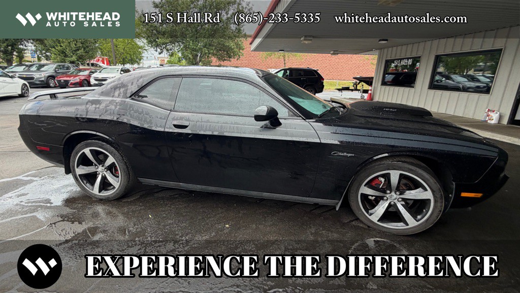 2012 Dodge Challenger Image 1