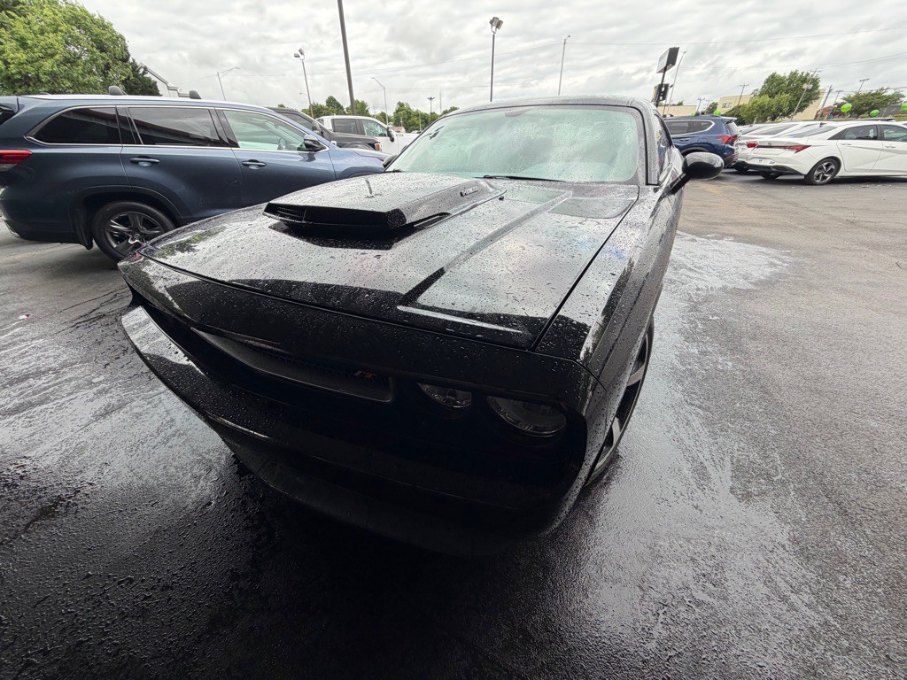 2012 Dodge Challenger Image 3