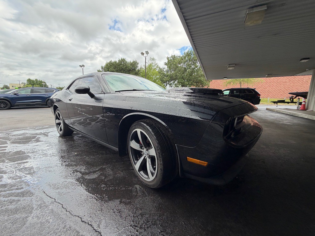 2012 Dodge Challenger Image 4