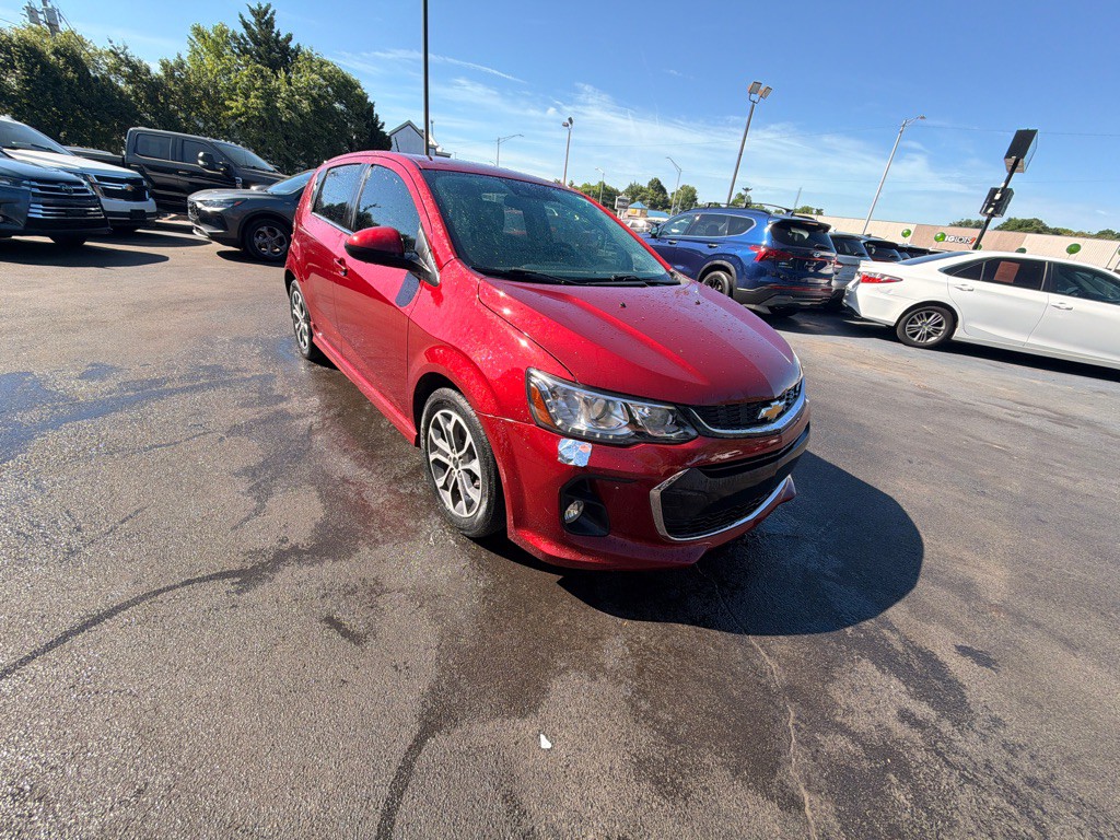 2020 Chevrolet Sonic Image 2