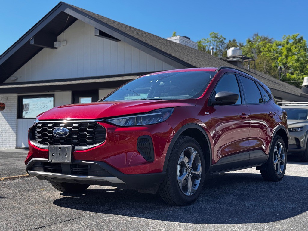 2025 Ford Escape Image 2