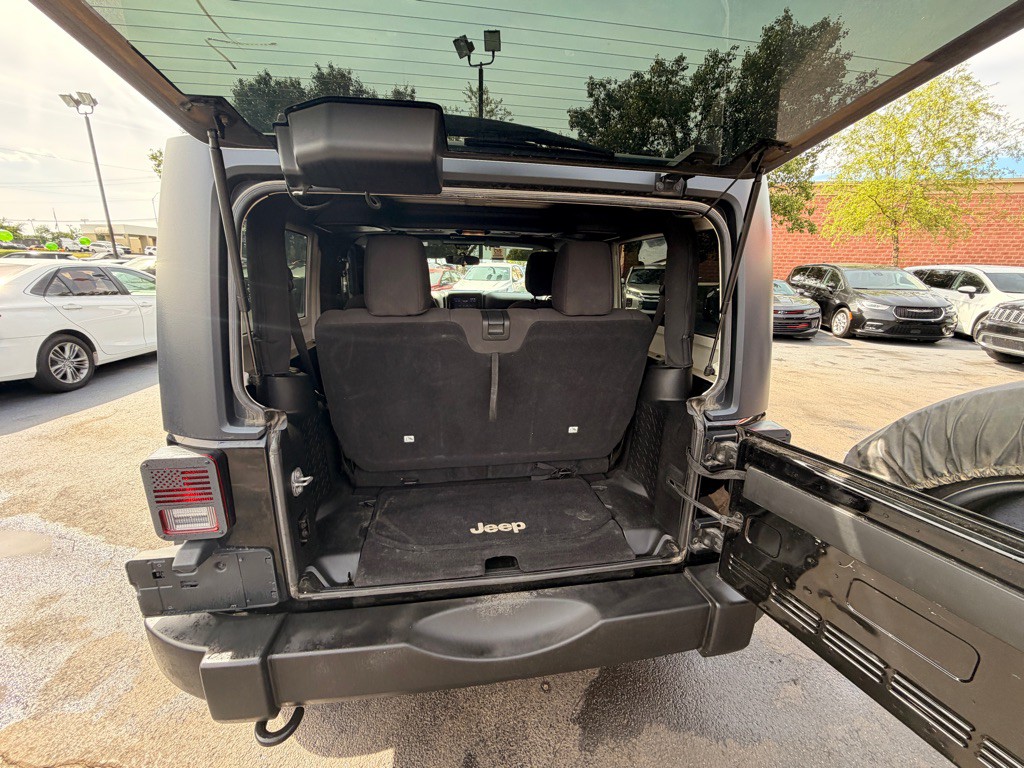 2017 Jeep Wrangler Image 5
