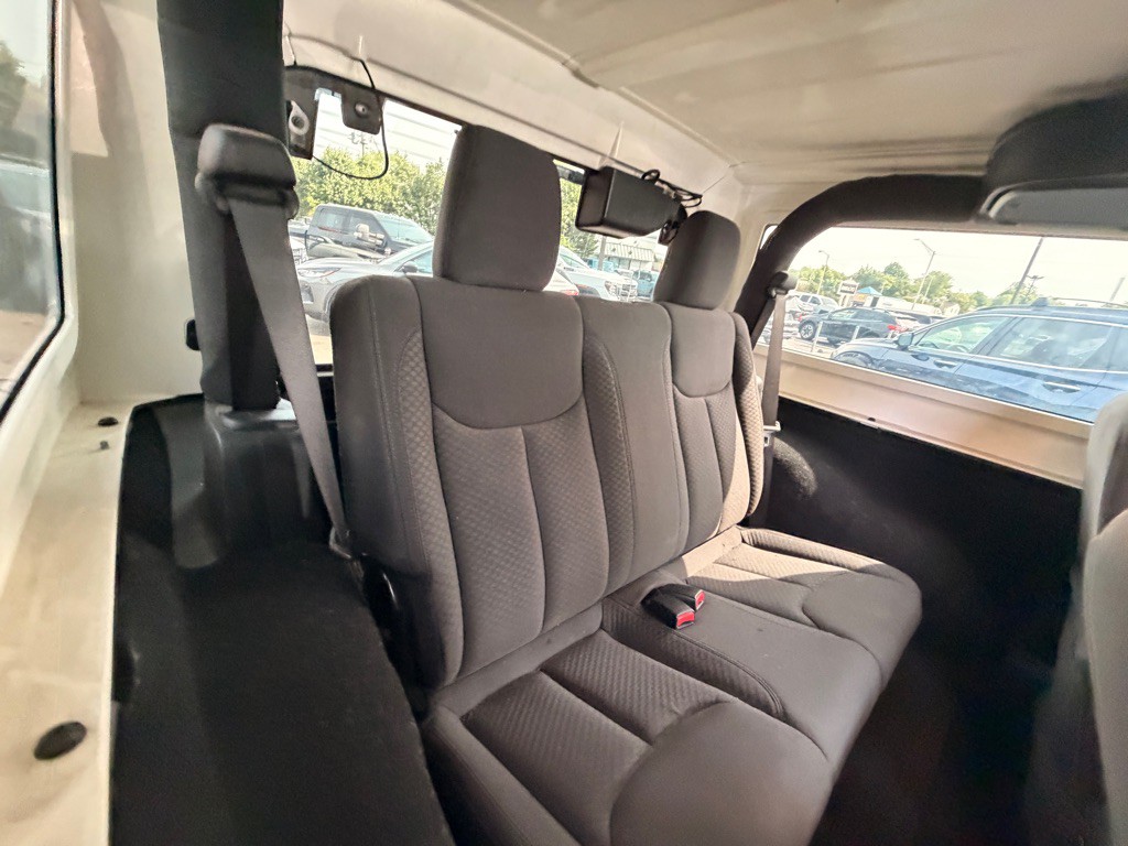 2017 Jeep Wrangler Image 7