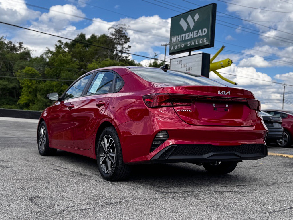 2023 Kia Forte Image 2