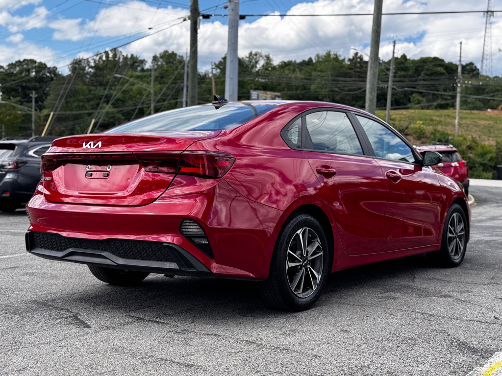 2023 Kia Forte Image 3