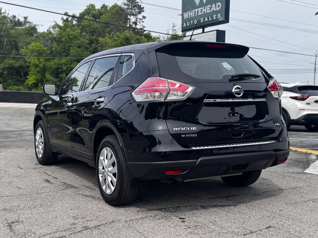 2015 Nissan Rogue Image 2
