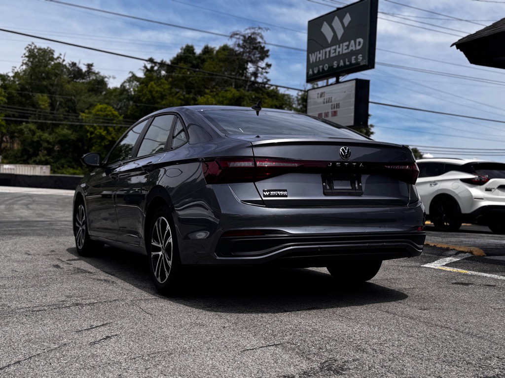 2025 Volkswagen Jetta Image 3