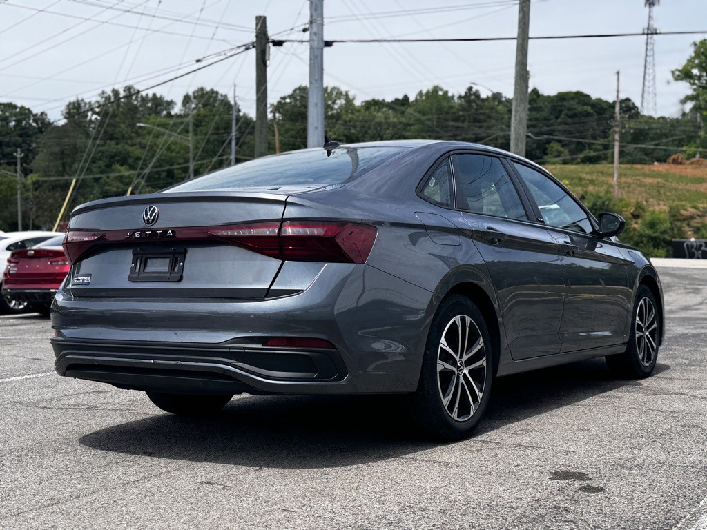 2025 Volkswagen Jetta Image 4