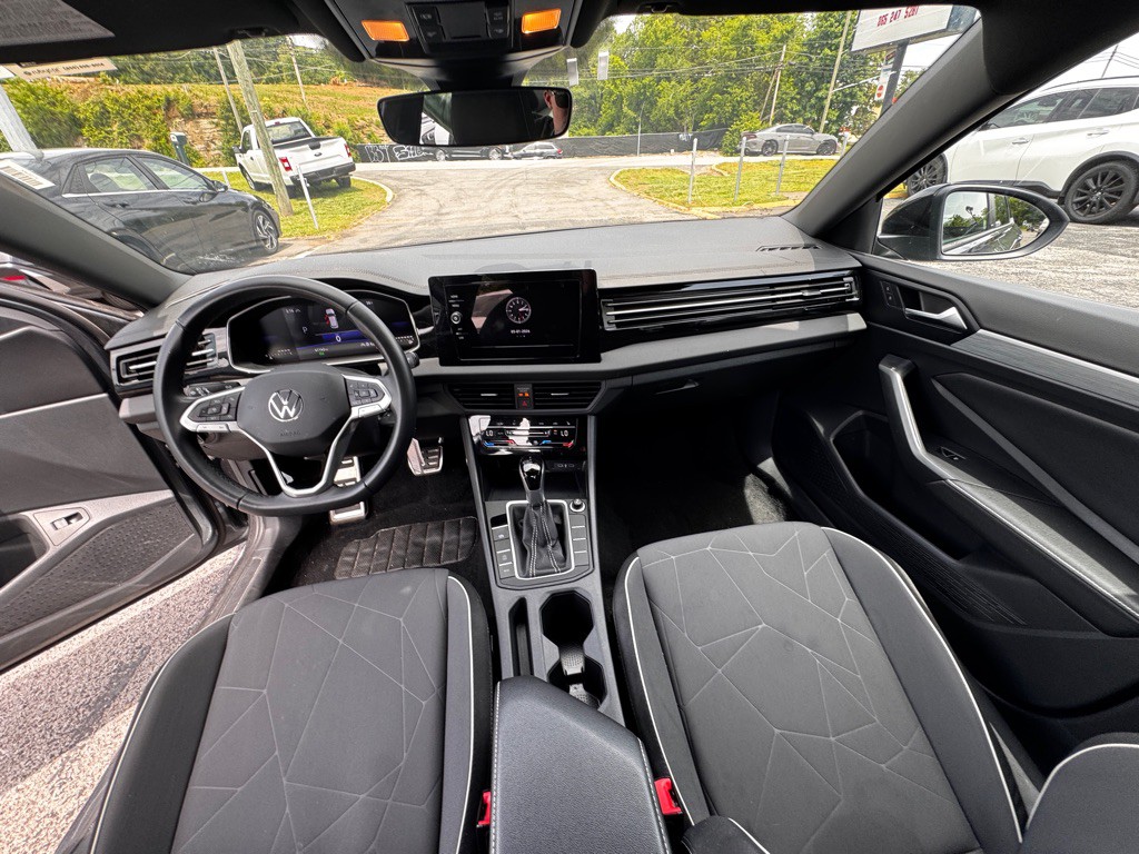 2025 Volkswagen Jetta Image 8