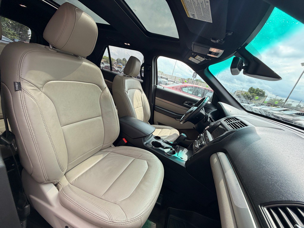 2018 Ford Explorer Image 8