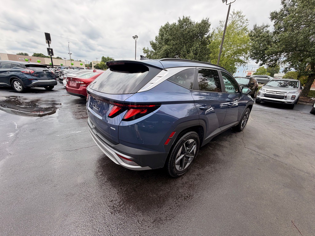 2025 Hyundai Tucson Image 2