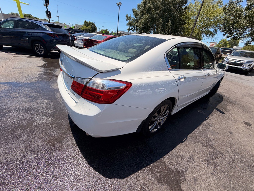2014 Honda Accord Image 3
