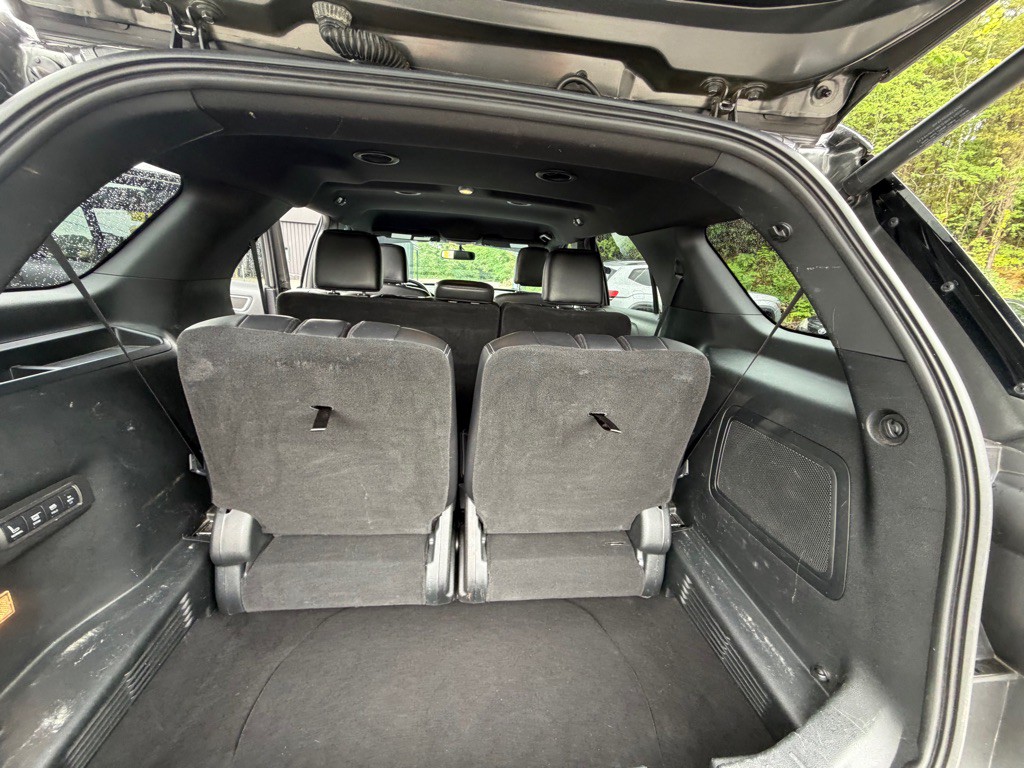 2019 Ford Explorer Image 3