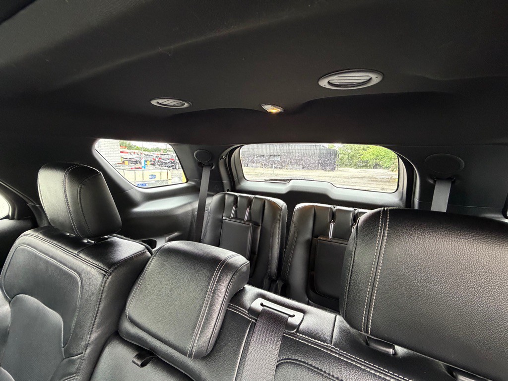2016 Ford Explorer Image 5