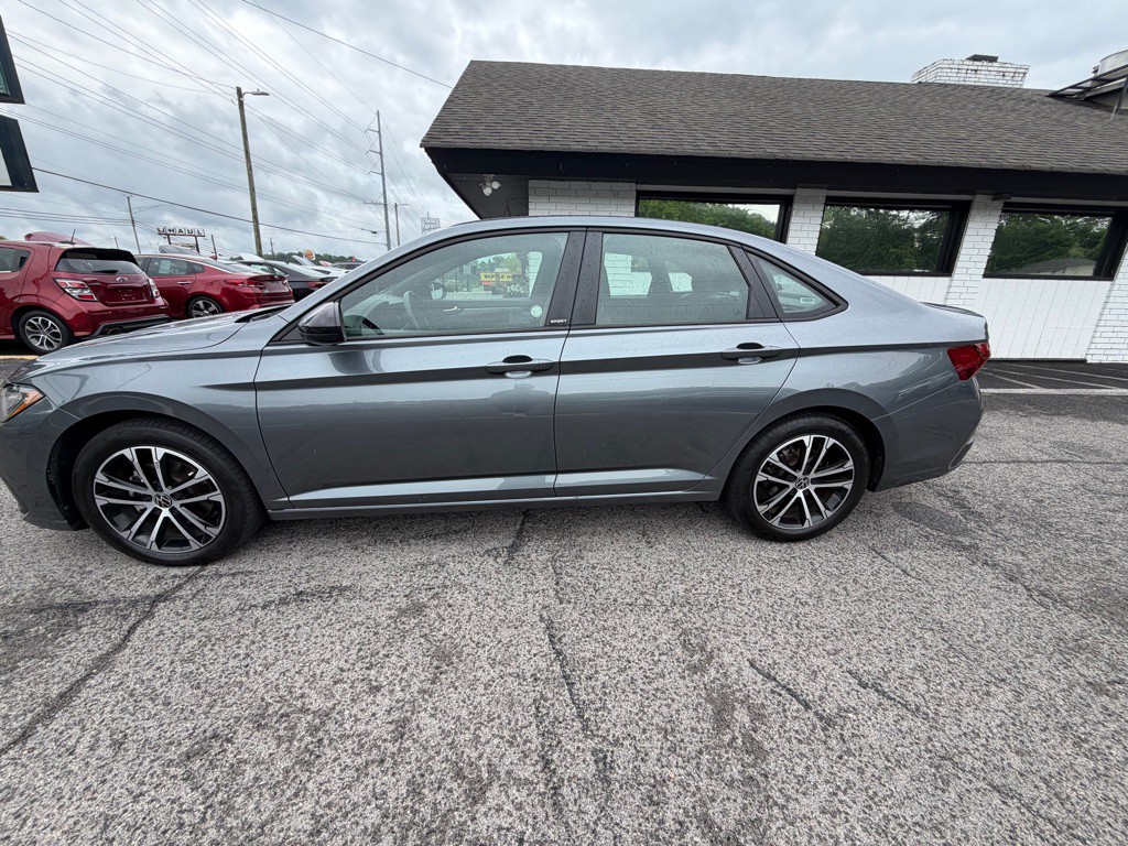 2025 Volkswagen Jetta Image 4