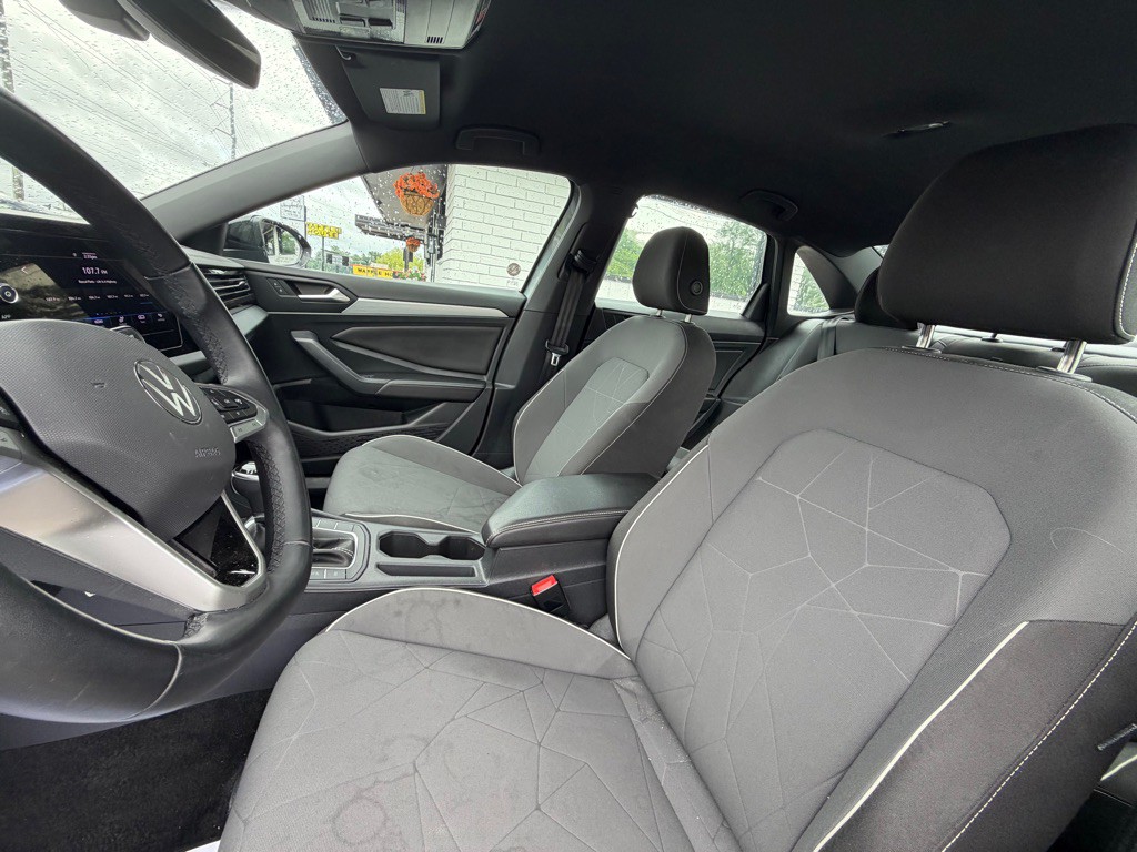2025 Volkswagen Jetta Image 6