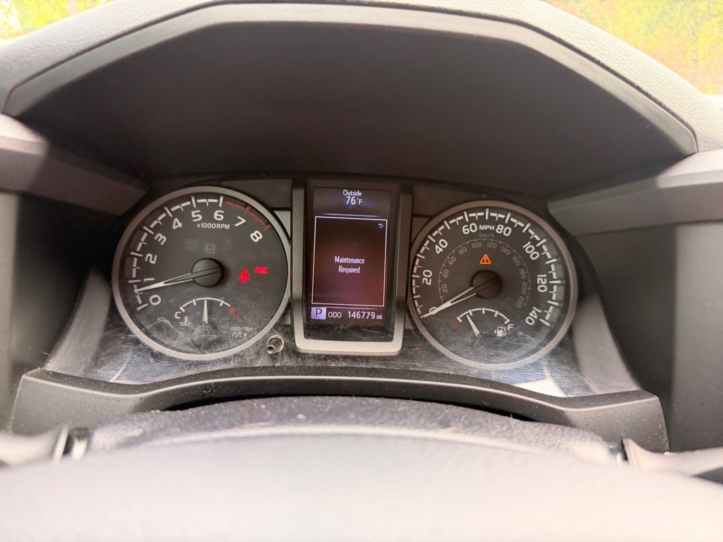 2016 Toyota Tacoma Image 14