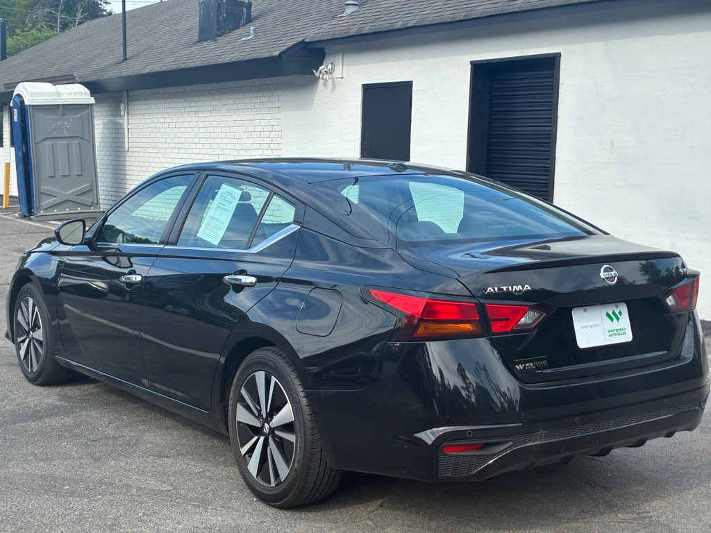 2021 Nissan Altima Image 3