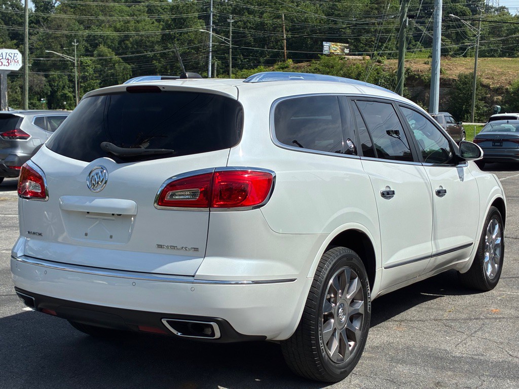 2017 Buick Enclave Image 4