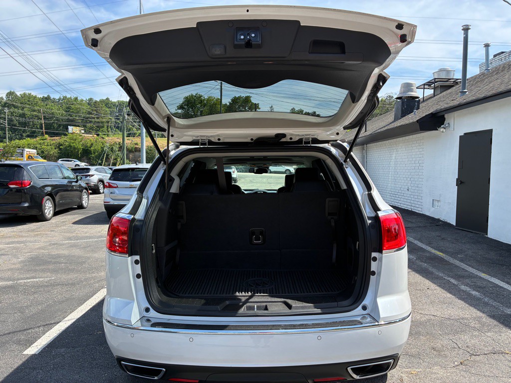 2017 Buick Enclave Image 7