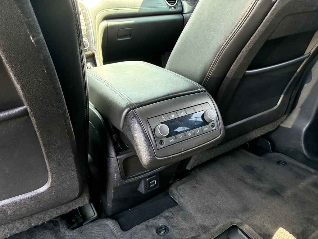 2017 Buick Enclave Image 10