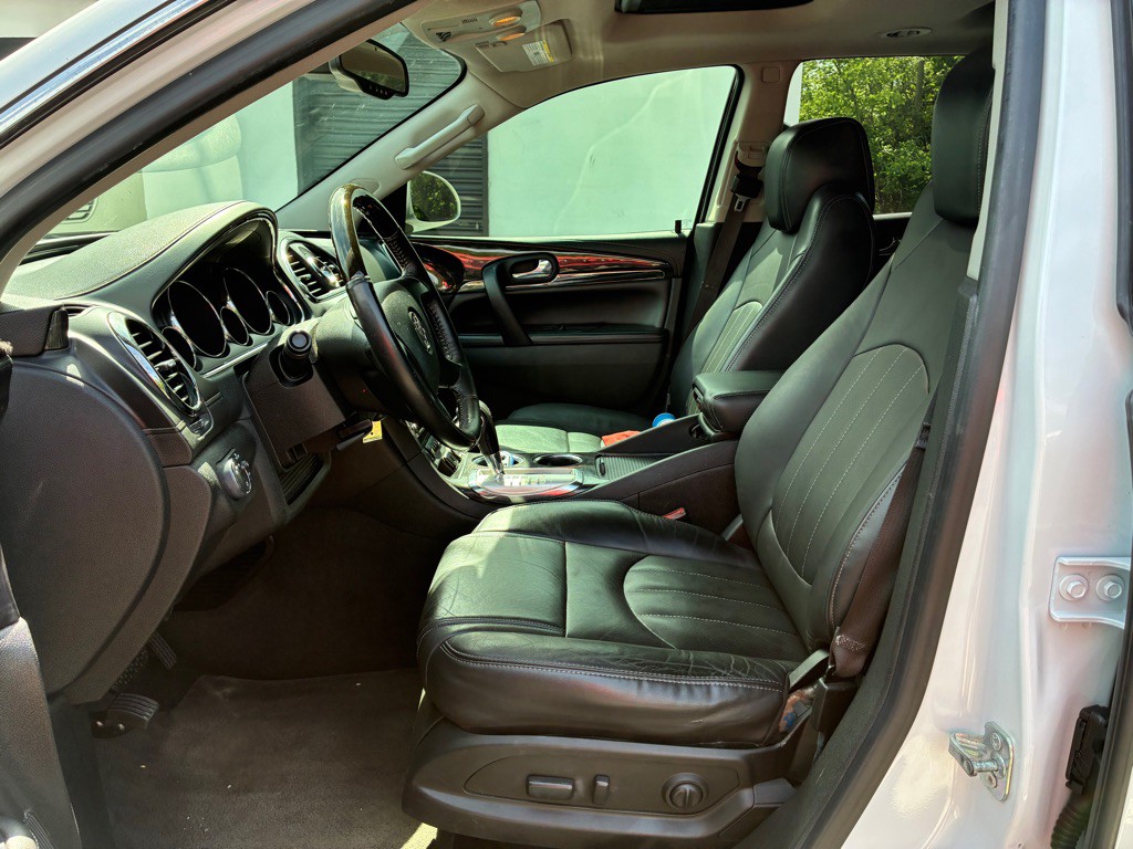 2017 Buick Enclave Image 13