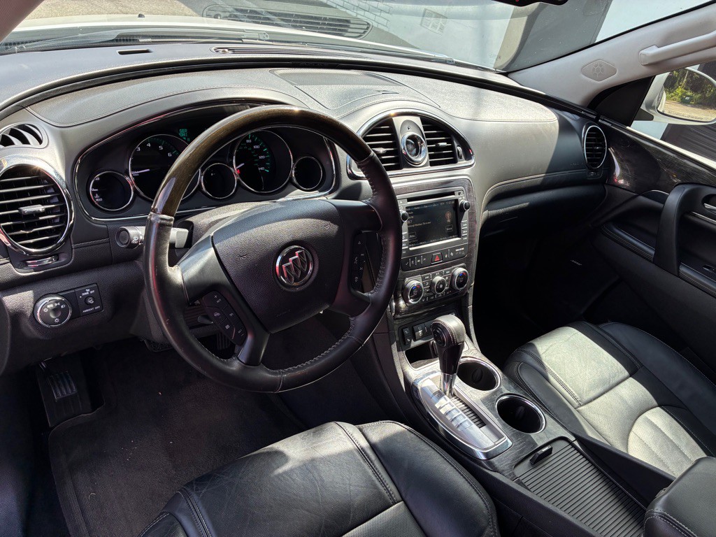 2017 Buick Enclave Image 14