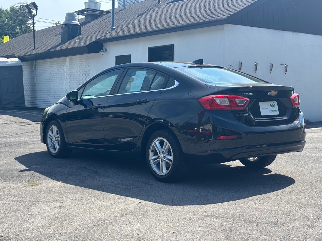 2017 Chevrolet Cruze Image 5