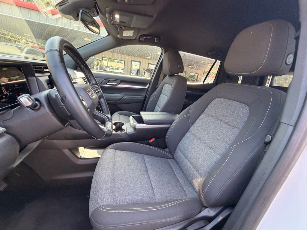 2025 GMC Terrain Image 9