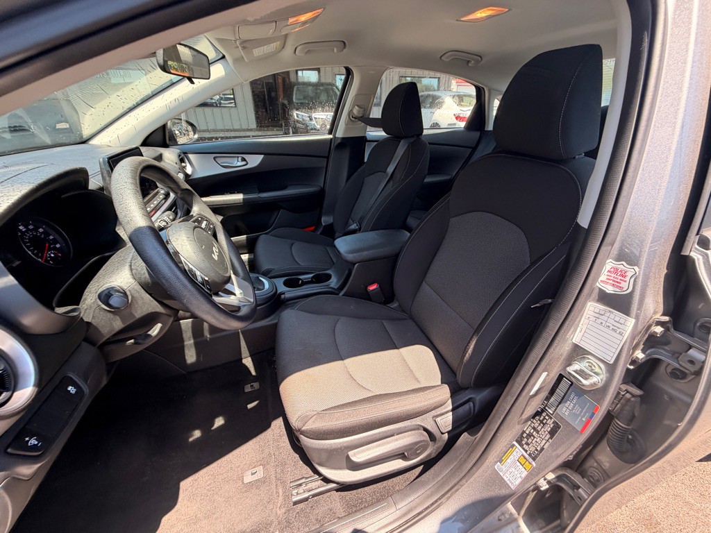 2024 Kia Forte Image 8