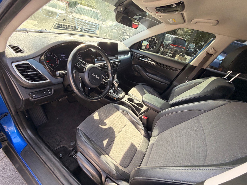 2023 Kia Seltos Image 11