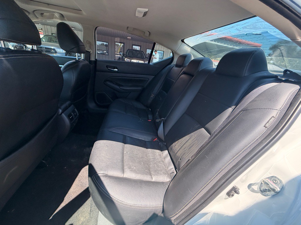 2020 Nissan Altima Image 5