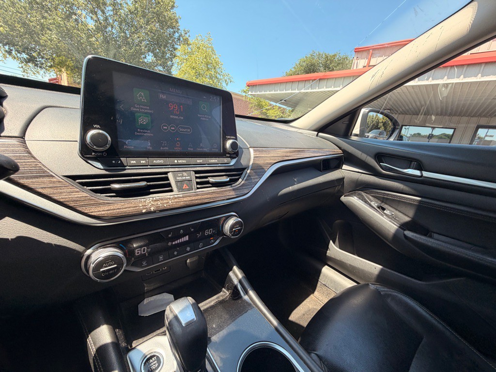 2020 Nissan Altima Image 9