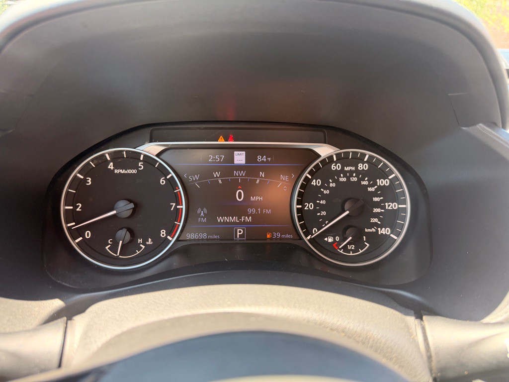 2020 Nissan Altima Image 10