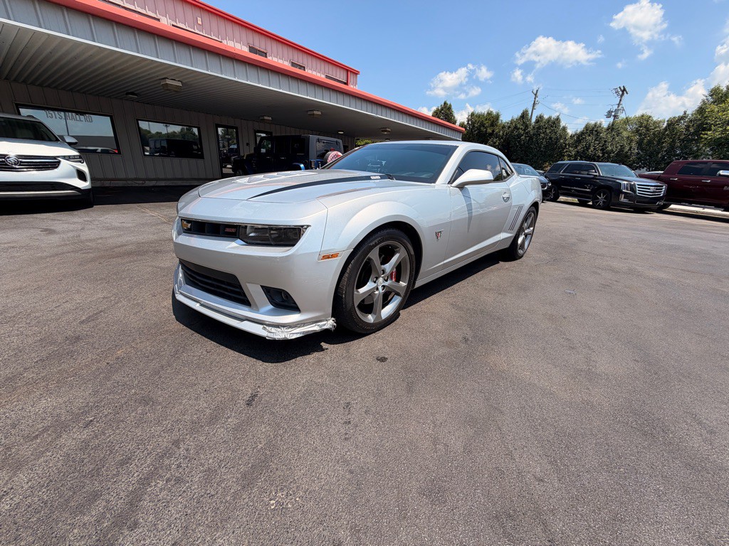2015 Chevrolet Camaro Image 2