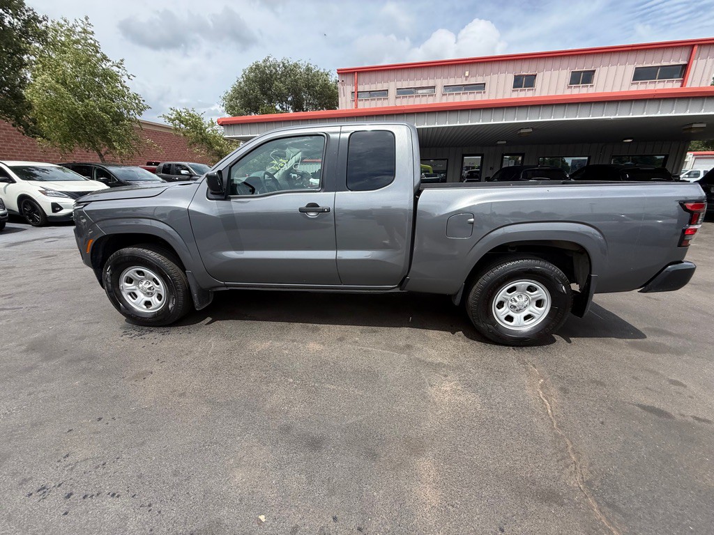 2025 Nissan Frontier Image 9