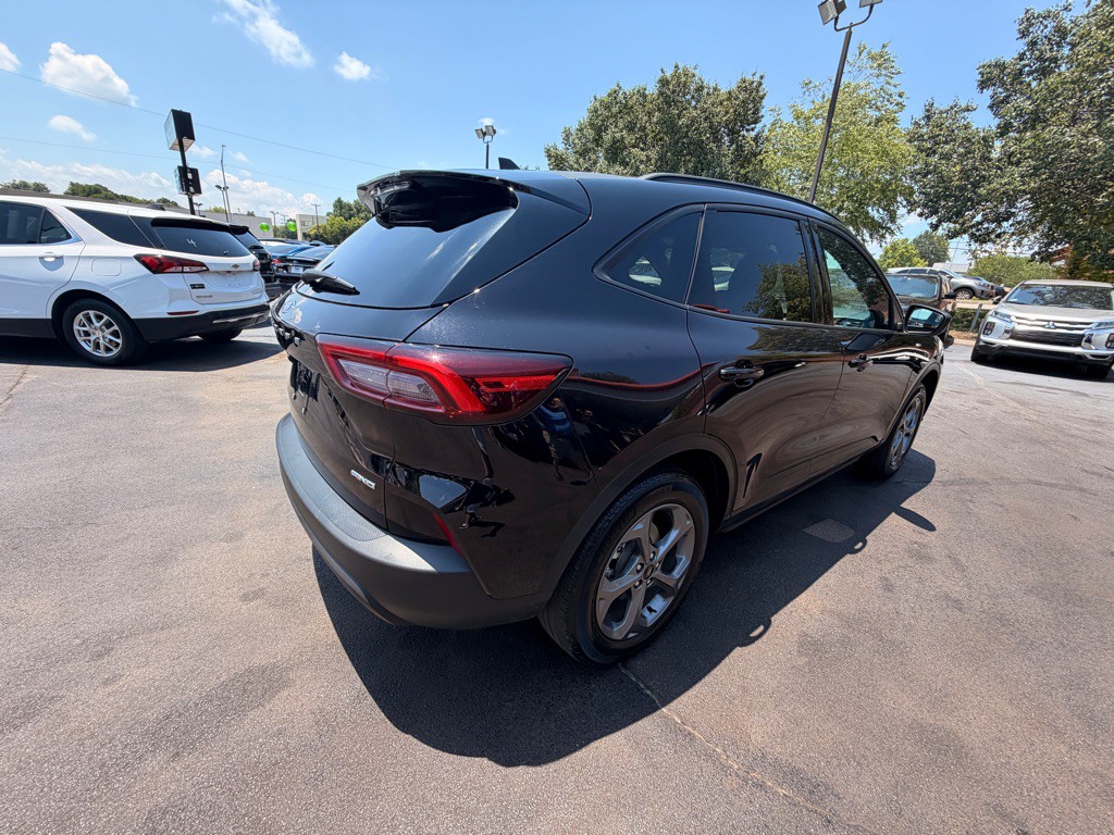 2025 Ford Escape Image 4