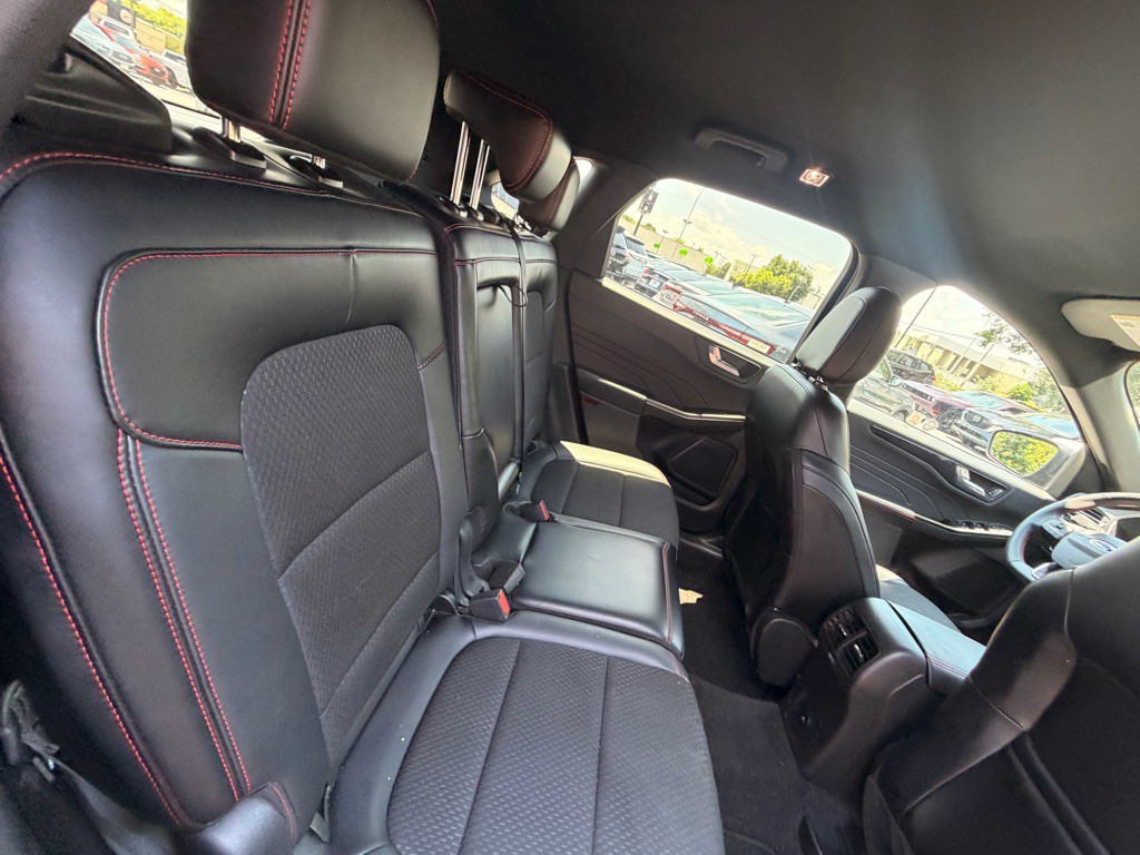 2025 Ford Escape Image 6