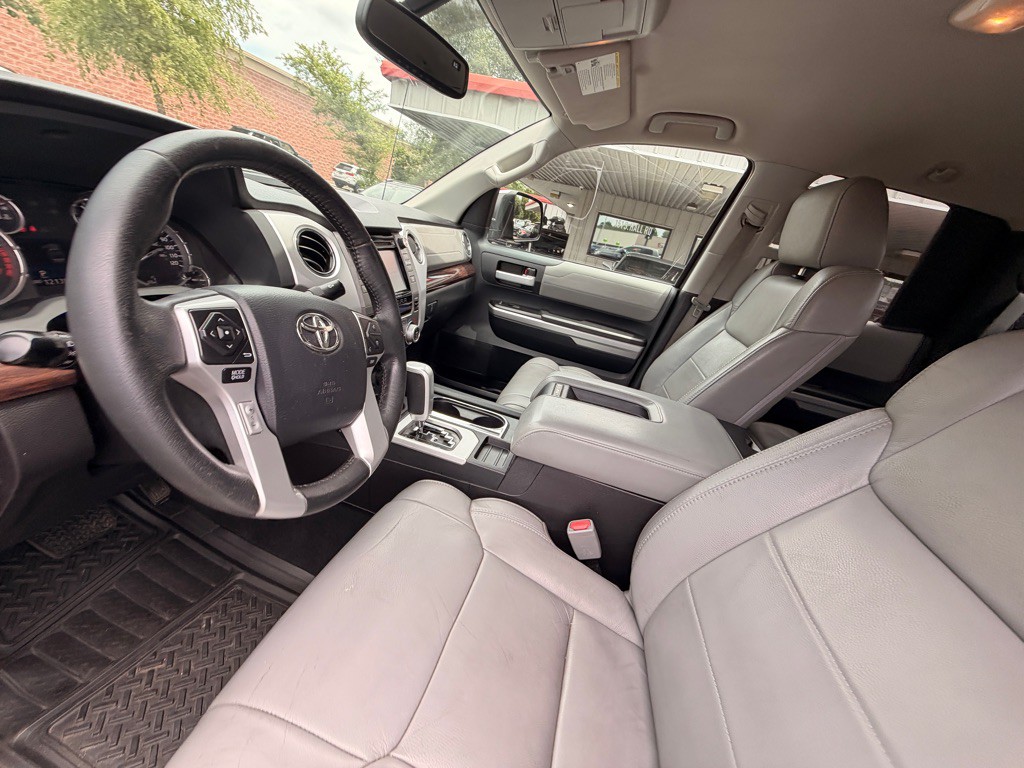 2016 Toyota Tundra Image 10