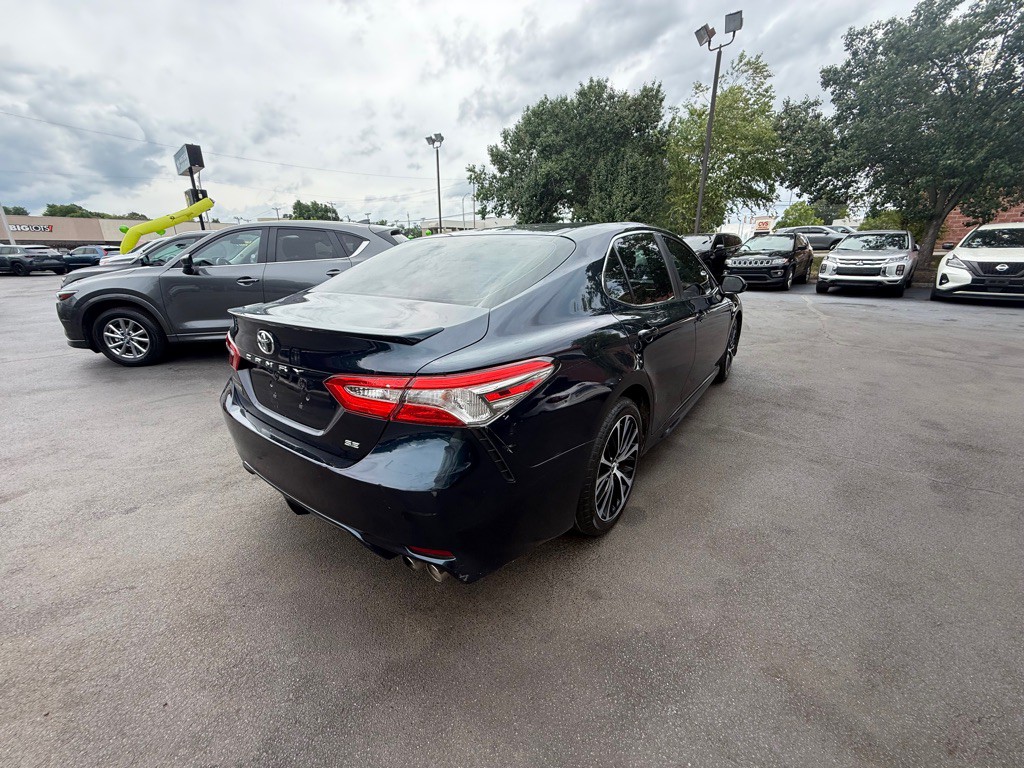 2018 Toyota Camry Image 4