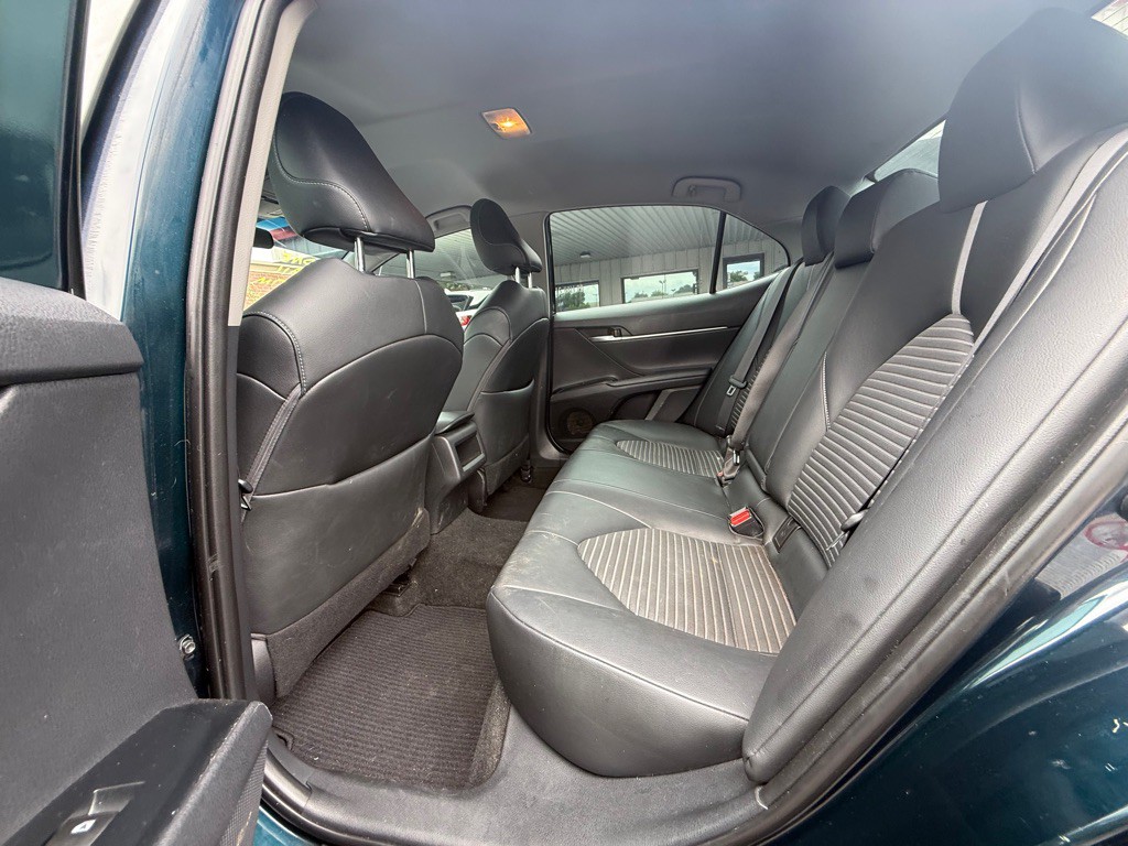 2018 Toyota Camry Image 10