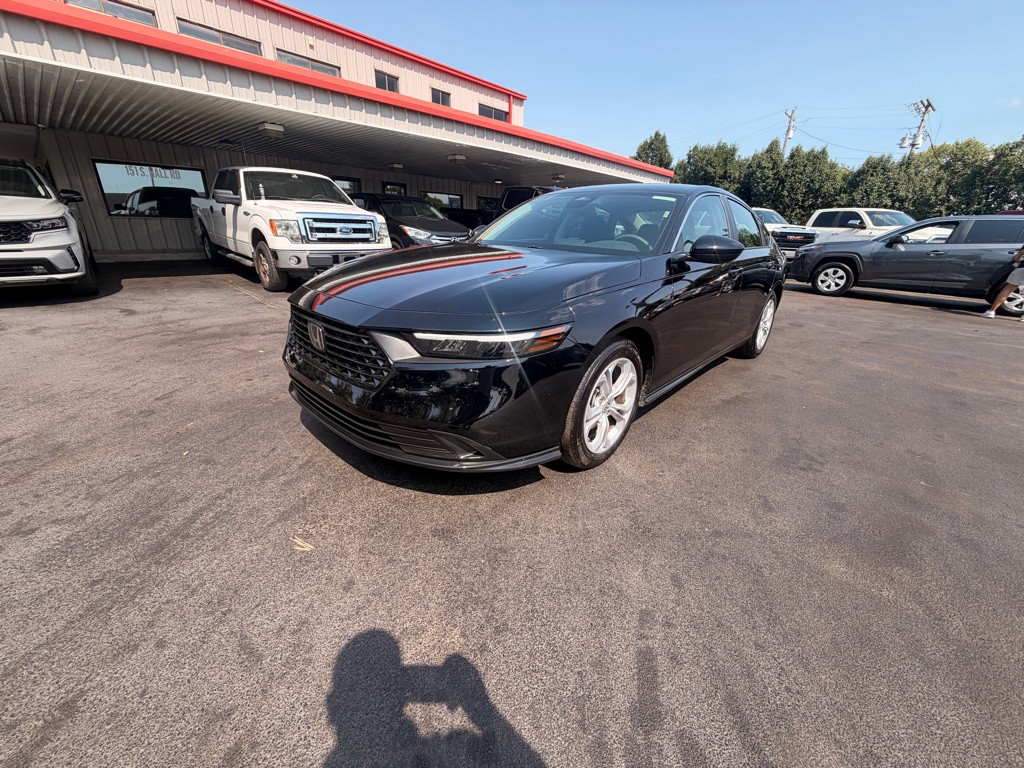 2025 Honda Accord Image 2